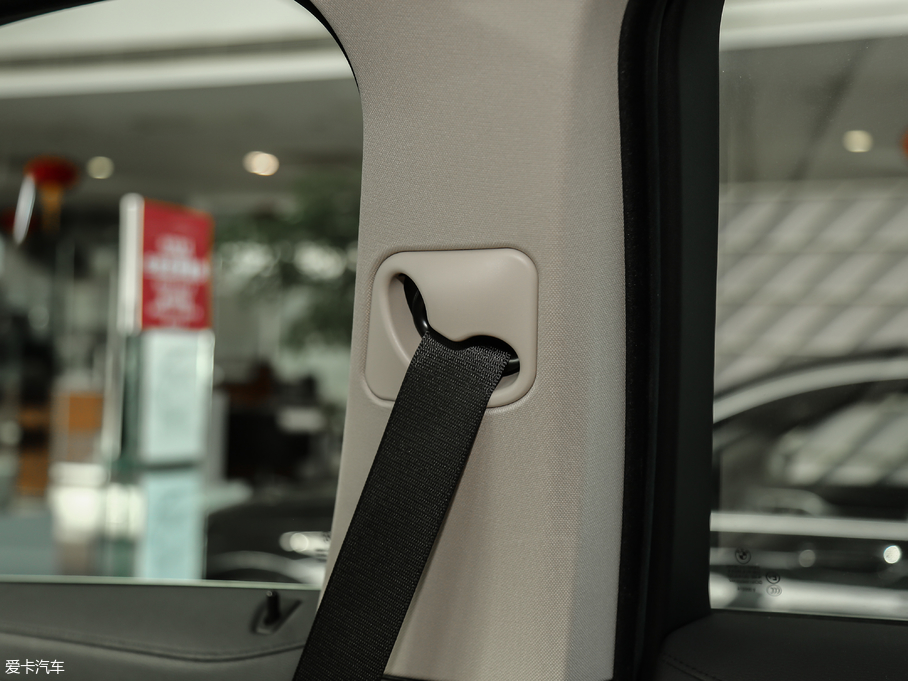 2018RX6 xDrive28i