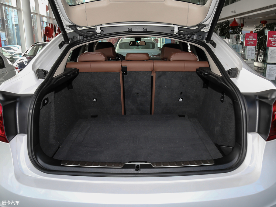 2018RX6 xDrive28i