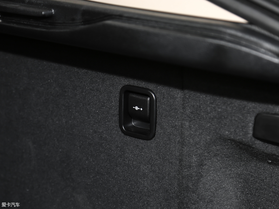 2018RX6 xDrive28i