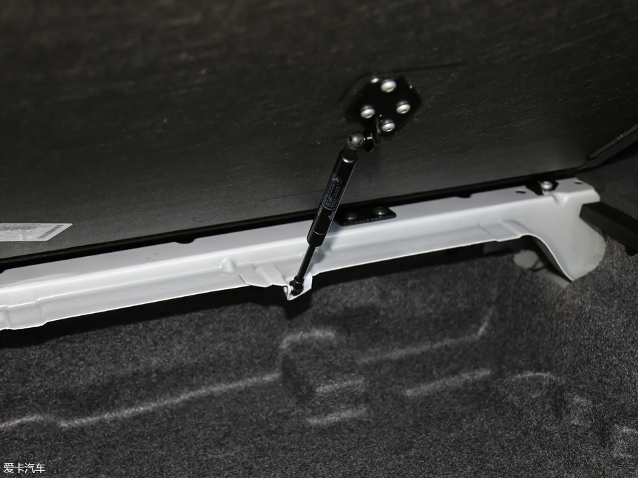 2018RX6 xDrive28i