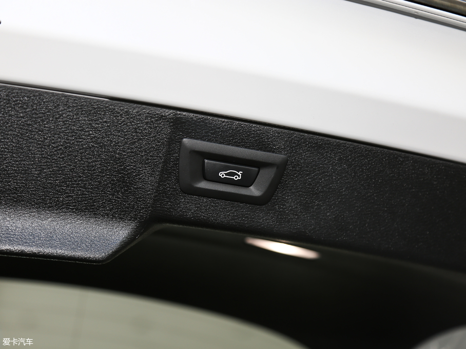 2018RX6 xDrive28i