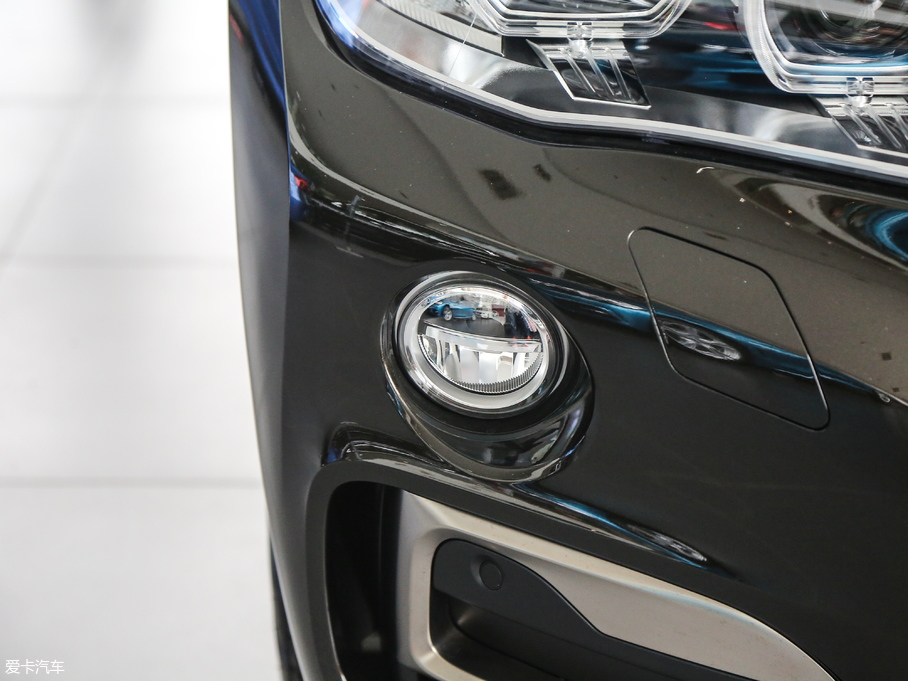 2018RX6 xDrive28i