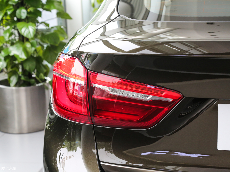 2018RX6 xDrive28i