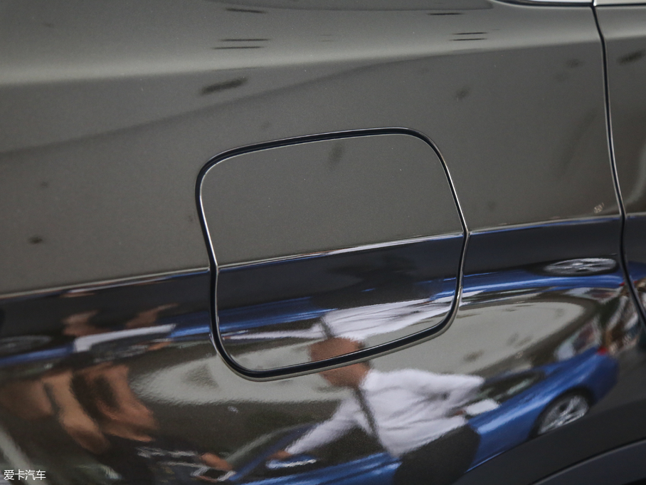 2018RX6 xDrive28i