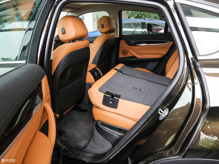 2018RX6 xDrive28i