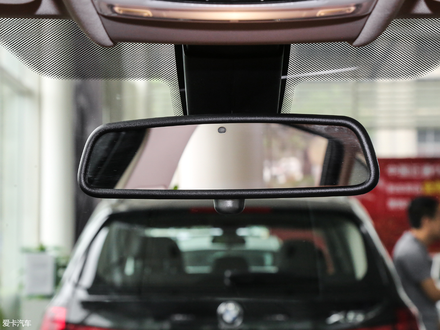 2018RX6 xDrive28i