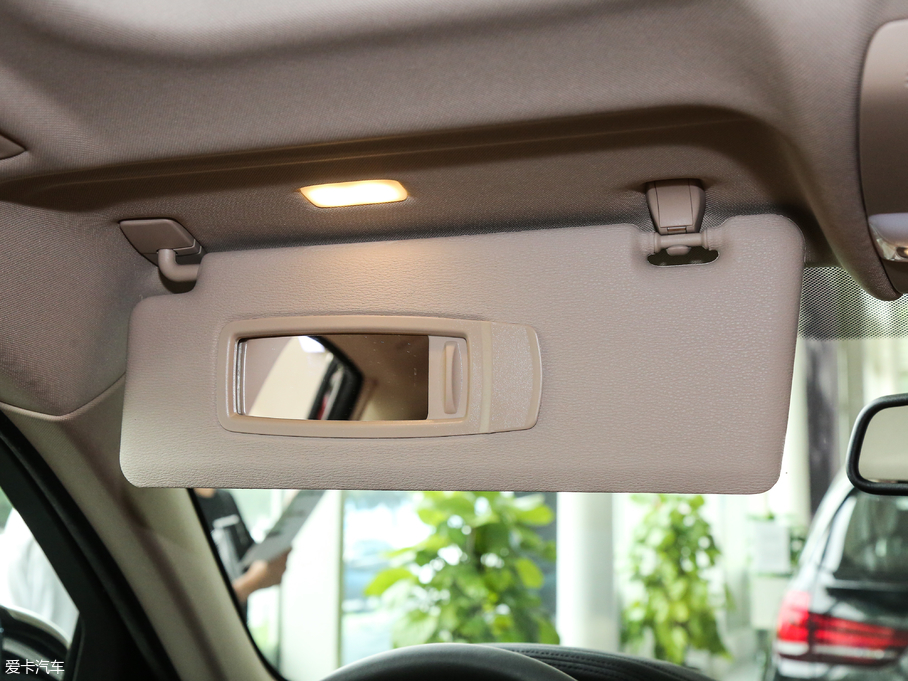 2018RX6 xDrive28i