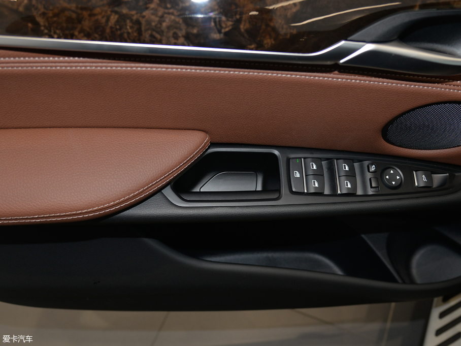 2018RX6 xDrive28i