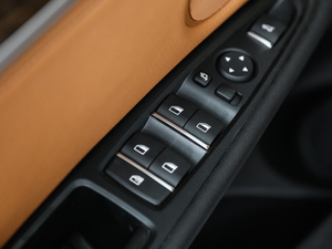 2018xDrive28i {܇ƅ^(q)	