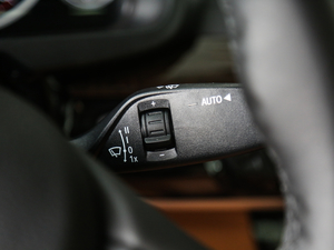 2018xDrive28i п؅^(q)