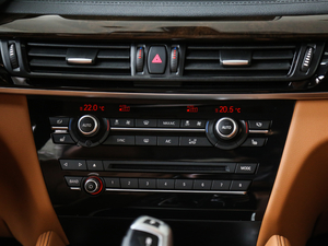 2018xDrive28i п؅^(q)