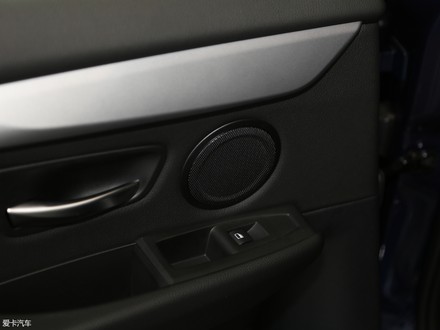 2018R2ϵ๦܇ 220i \b