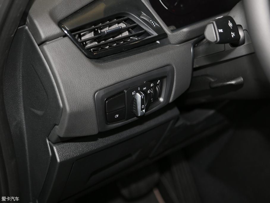 2018R2ϵ๦܇ 220i \b