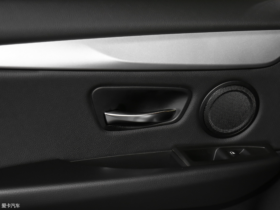 2018R2ϵ๦܇ 220i I