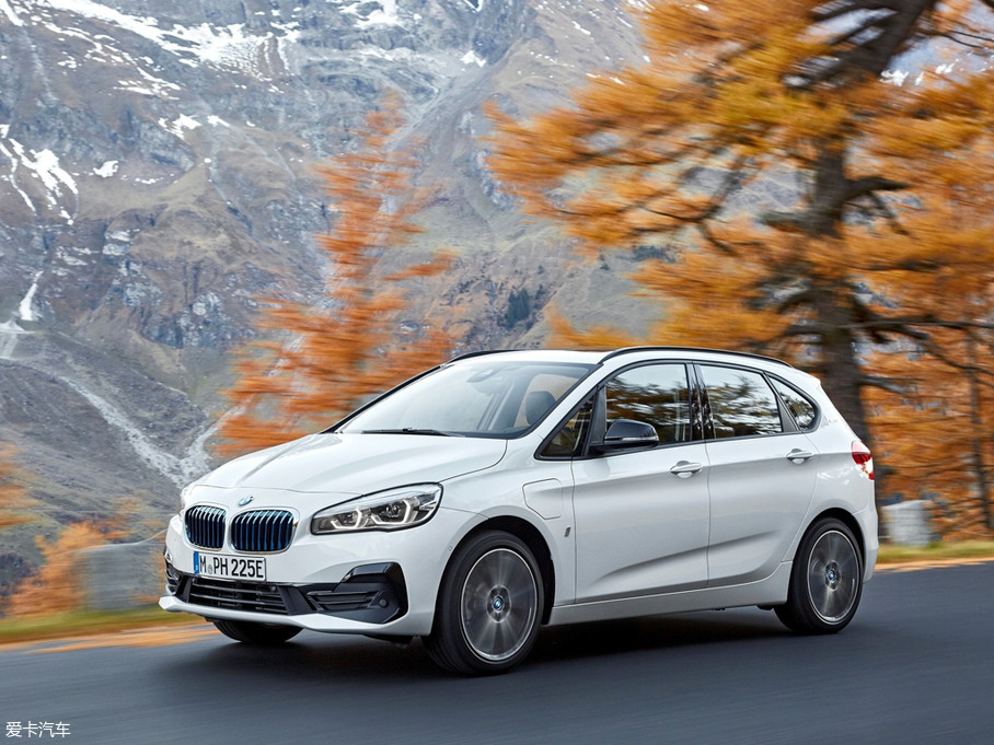 2018款宝马2系旅行车混动225xe iperformance