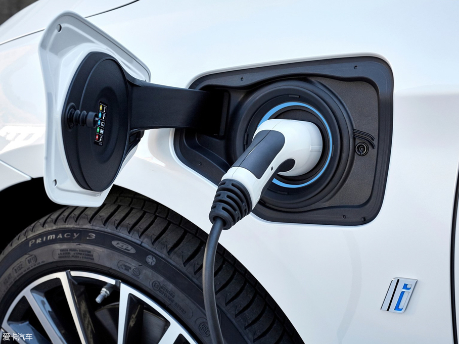 2018R2ϵʽτ܇ 225xe iPerformance