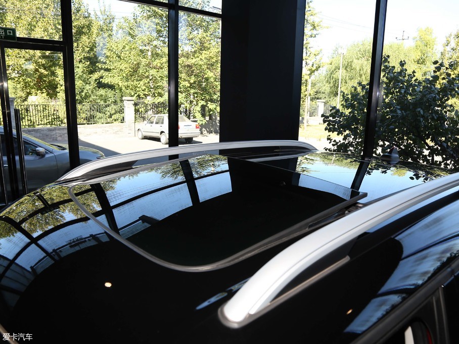 2018��MINI COUNTRYMAN 1.5T COOPER ALL4 ˇ�g��