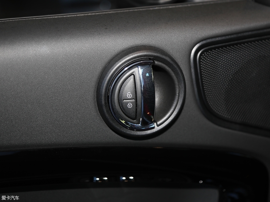 2018MINI COUNTRYMAN 1.5T COOPER ALL4 ˇg