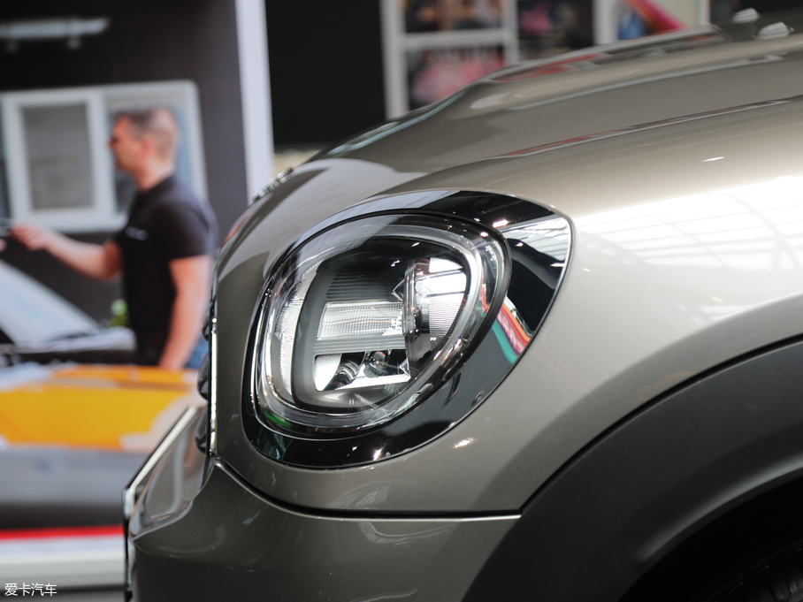 2018MINI COUNTRYMAN 1.5T COOPER ؄e