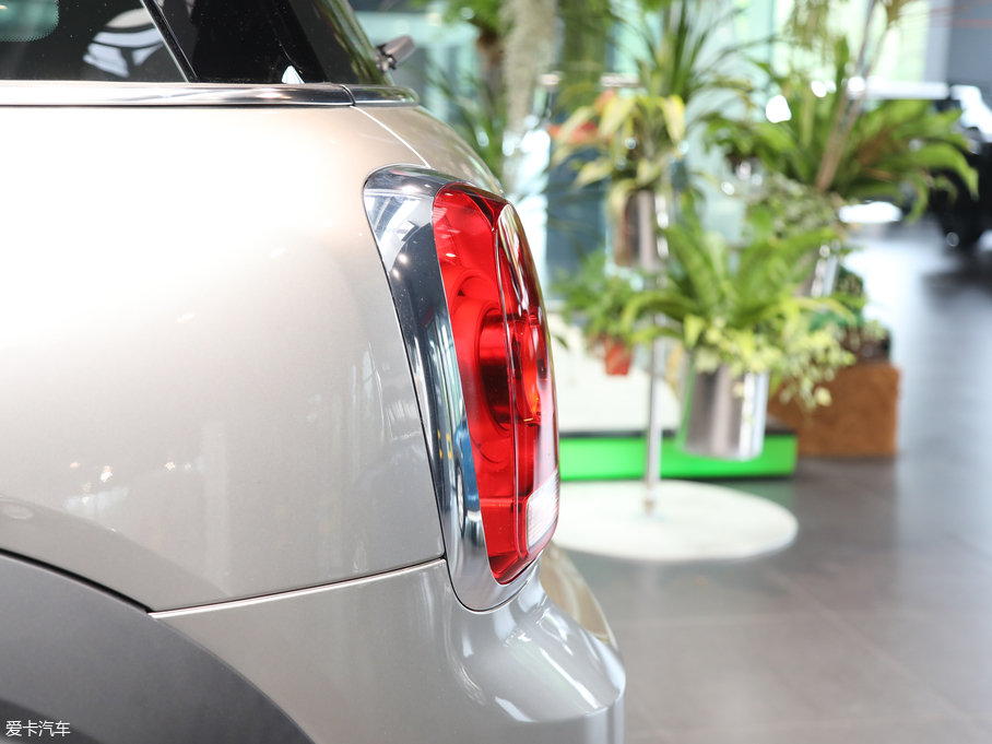 2018��MINI COUNTRYMAN 1.5T COOPER �؄e��