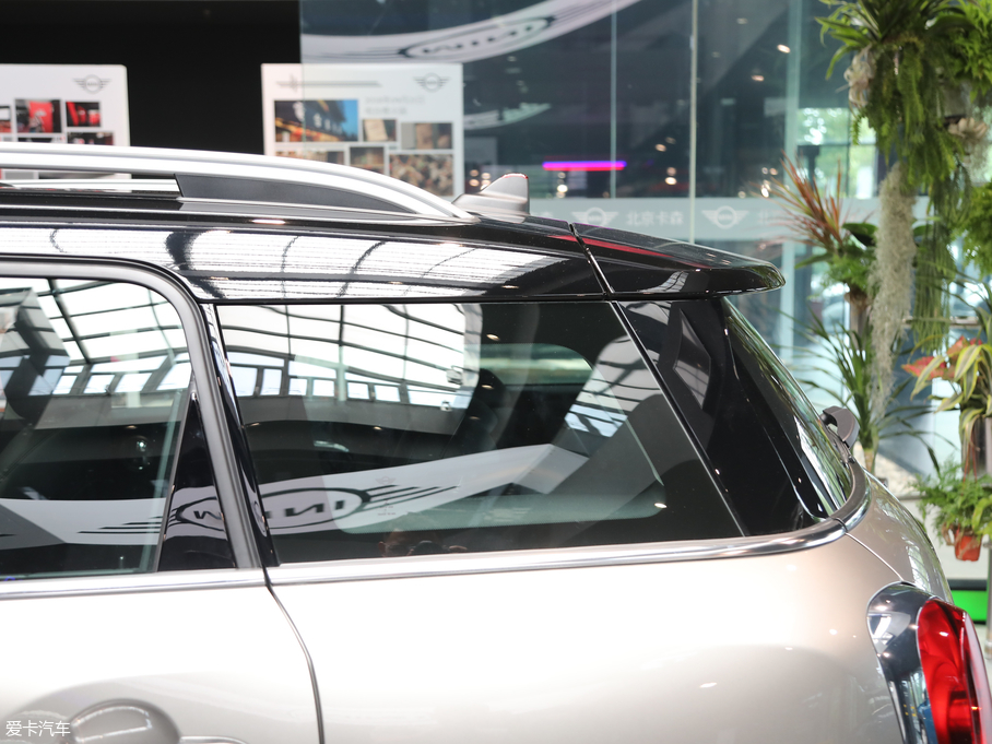 2018MINI COUNTRYMAN 1.5T COOPER ؄e