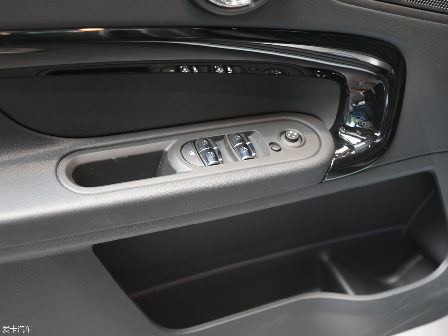 2018��MINI COUNTRYMAN 1.5T COOPER �؄e��