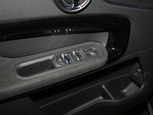 20182.0T COOPER S ALL4 ˇg g