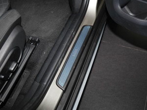 20181.5T COOPER ALL4 ˇg g