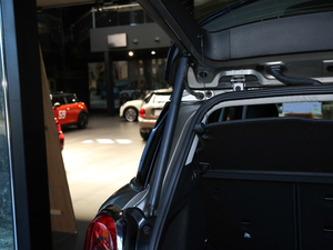 2018款1.5T COOPER ALL4 艺术家 空间座椅