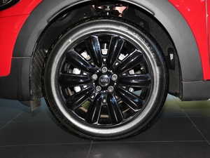 2018款1.5T COOPER ALL4 艺术家 轮圈