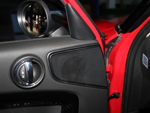 20181.5T COOPER ALL4 ˇg g