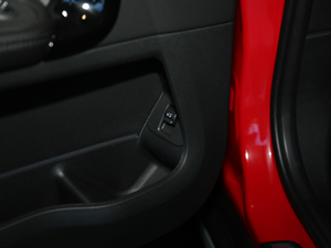 20181.5T COOPER ALL4 ˇg g