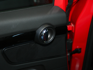 20181.5T COOPER ALL4 ˇg g