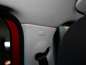 20181.5T COOPER ALL4 ˇg g