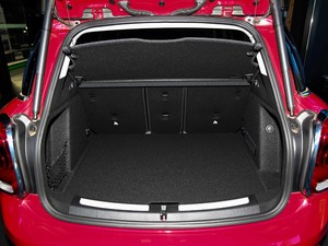 2018款1.5T COOPER ALL4 艺术家 行李厢空间