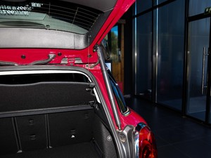 20181.5T COOPER ALL4 ˇg g