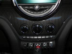 20181.5T COOPER ALL4 ˇg {{