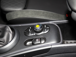 20181.5T COOPER ALL4 ˇg п؅^