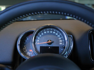 2018款1.5T COOPER ALL4 艺术家 仪表
