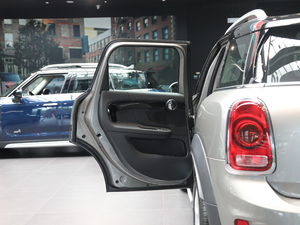 2018款1.5T COOPER 特别版 左后车门