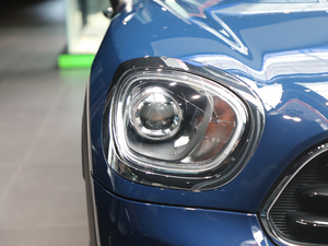 20181.5T COOPER ALL4 ˇg ^