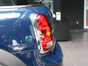 20181.5T COOPER ALL4 ˇg ^