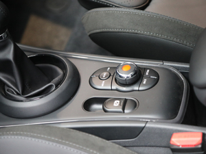 20181.5T COOPER ALL4 ˇg п؅^