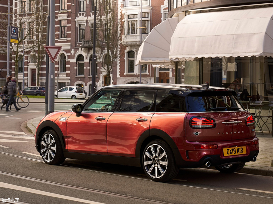 2019MINI CLUBMAN 