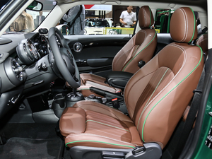 2019款三门版 1.5T COOPER 60周年纪念 主驾驶座椅