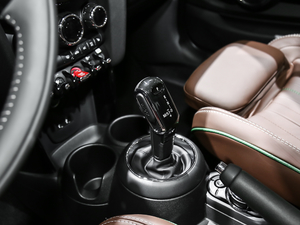 2019款三门版 1.5T COOPER 60周年纪念 换挡杆