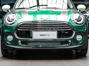 2019款五门版 1.5T COOPER 60周年纪念 中网