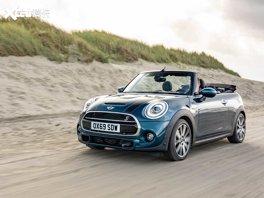 2020MINI Convertible Sidewalk Edition