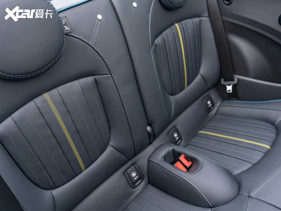 2020MINI Convertible Sidewalk Edition