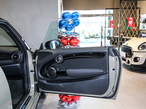 2020T 2.0T COOPER S  ^ɫ g